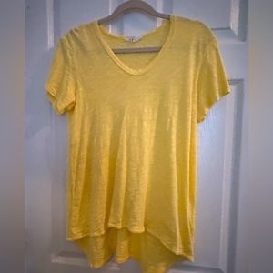 Wilt v-neck hi lo hem tee